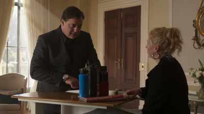 So, listen, Ponytail,
I need to ask you a question. - Professionals
