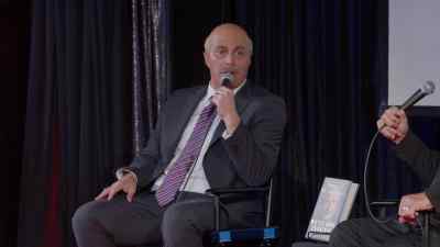 So, lizard on a rock… - Adam Ray Is Dr. Phil UNLEASHED