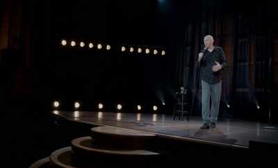 So, long story short,
she's talking to this gorilla, - Bill Burr: Walk Your Way Out
