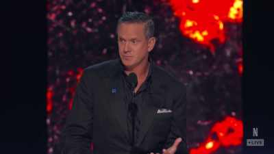 So, look, I've got to admit,
I'm a little bit nervous tonight. - The Roast of Tom Brady