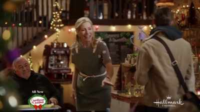 - So, Madzie, hey, the usual? - Sister Swap: A Hometown Holiday