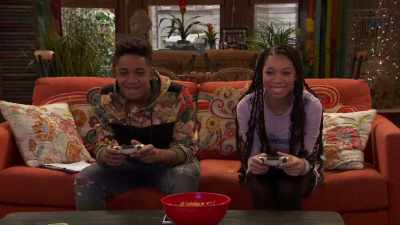 So, wherever mom
and aunt Chels are, - Raven's Home