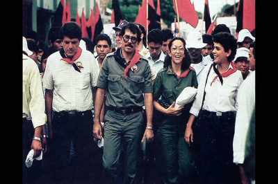 So was Monica Baltodano leading
the attack on Granada? No. - ¡Las Sandinistas!