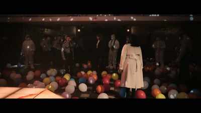 So move. Move, people! - Grotesquerie