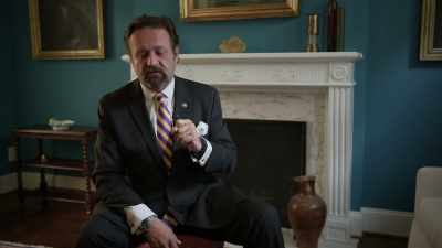 So Mueller is escorted to the White House - The Plot Against the President