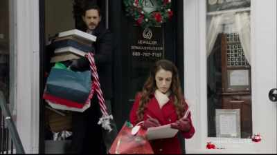 So we need to get
some more lights. - Christmas at Pemberley Manor