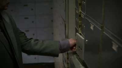 So he needs to try
and dole down its sensitivity - History's Greatest Heists with Pierce Brosnan