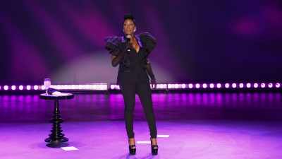 "So, Nicki, when is
the next album coming out?" - Sommore: Queen Chandelier