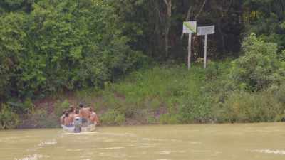 SO NOW, BACKED BY BRUNA'S
ARCHEOLOGICAL EVIDENCE, - Lost Cities of the Amazon
