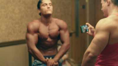 So, now we can see
some veins popping out. - Trafficked with Mariana van Zeller