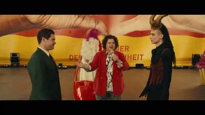 So now, Thea, do you take Bumper - Pitch Perfect: Bumper in Berlin