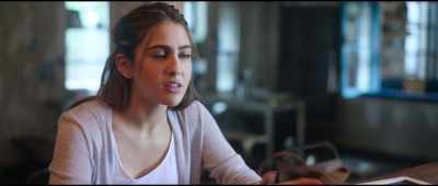 So, of course she isn't serious
about a relationship. - Love Aaj Kal
