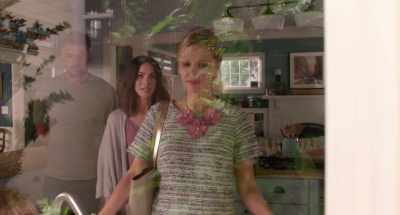 - So Oliver doesn't know?
- No. It's a lot for him to handle. - Think Like a Dog