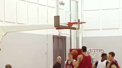 So, one day at practice,
Phil put Steve Kerr guarding me. - The Last Dance
