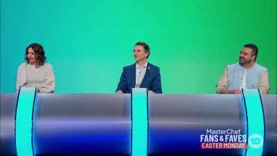 So please welcome this week's
special guest, Tony. - Would I Lie to You?