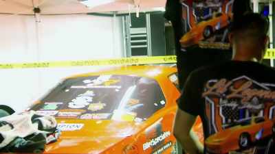 So pull up to the light,
I turn the bulb on, - Street Outlaws No Prep Kings Team Attack