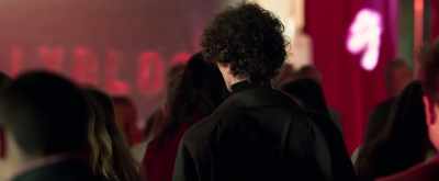 So, quick question.
Uh, that girl you like, Sara, - HollyBlood