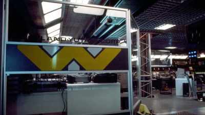 So it read "Weyland-Yutani." - Aliens Expanded