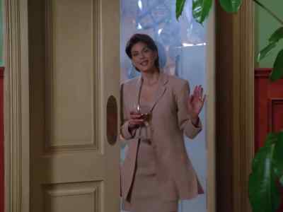 So sausage or pepperoni? - Lois & Clark: The New Adventures of Superman