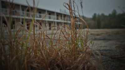 So he says he wasn't here, - Confronting a Serial Killer