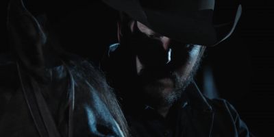 So he sees danger. - Yellowstone