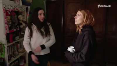 So, you share this wing with Harry. - Stacey Dooley Sleeps Over