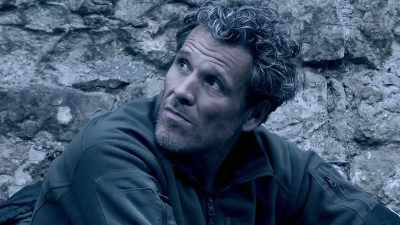 So if somebody's got a weapon there,
and he's standing here, - Celebrity SAS: Who Dares Wins
