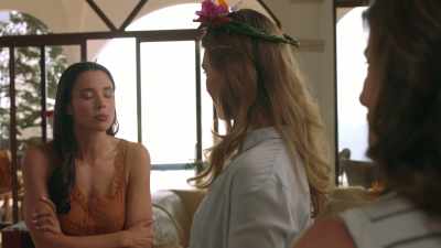 So somewhere there is a truly
fashionable monkey right now. - A Costa Rican Wedding