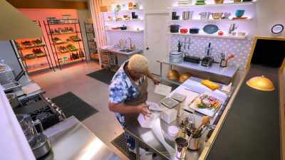 So spice cabinet, dry goods, - Secret Chef
