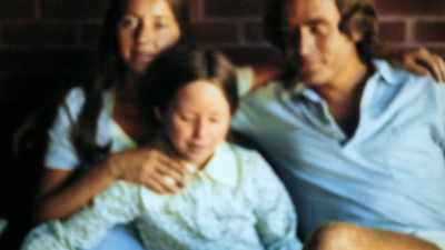 So he started writing
letters right away - Ted Bundy: Falling for a Killer