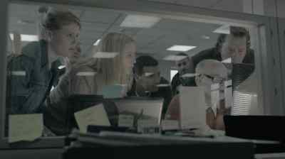 - So he stuns Bjorn.
- Yes. - The Bridge