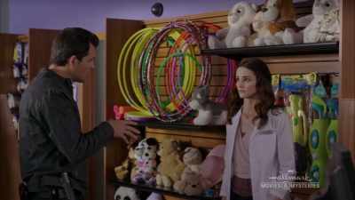 So, to sum it up,
Professor Morales, - Mystery 101: Playing Dead