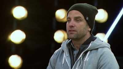 So which team
is gonna be playing - The Challenge: Untold History
