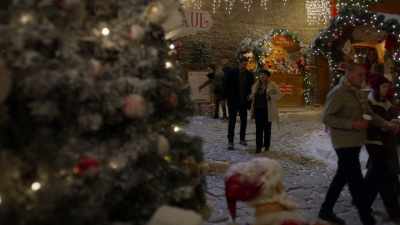 So that was the perfect
moment, a candied apple. - Joyeux Noel