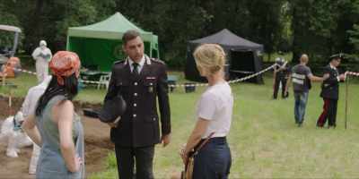 So, the body appears to be
lying in a shallow grave. - Signora Volpe