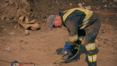 So,
the broken part of the pin, - Gold Rush
