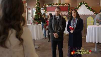 So the checklist says
that tomorrow is decor - Sense, Sensibility & Snowmen