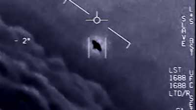 So the fact that he would just
get himself on his wingtip, - Unidentified: Inside America's UFO Investigation