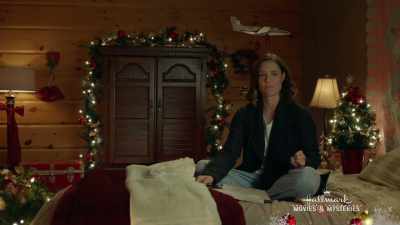 So the Hathaway charter fund
is not looking good. - Northern Lights of Christmas