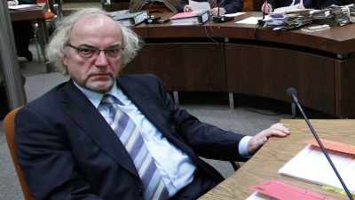 So the lawyer
Thomas Walther called - The Accountant of Auschwitz