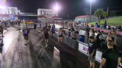 So the track's cooling down. - Street Outlaws No Prep Kings Team Attack