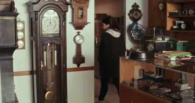 So, the two detectives
that came in here, - Person to Person