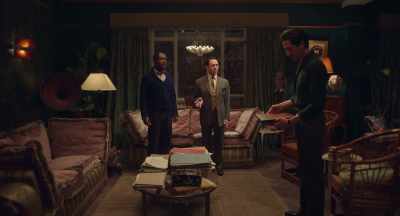 So then who explains to the
audience what on Earth's going on? - See How They Run