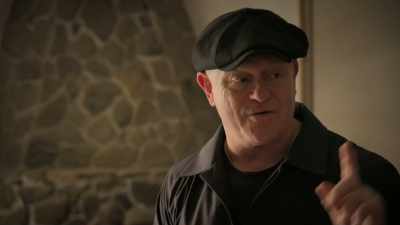 So there is an electronic switch
in this house - Ross Kemp: Mafia and Britain