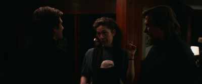 - So there is so much food in there.
- [gasps] - Severance