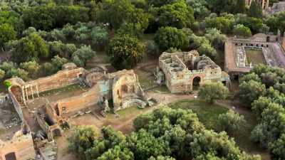 So there's just so much. - Lost Treasures of Rome