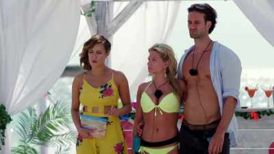 So there's only
one place left - Love Island