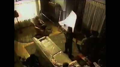 So if they don't know anything,
they'll go in, - Hollywood Dreams & Nightmares: The Robert Englund Story