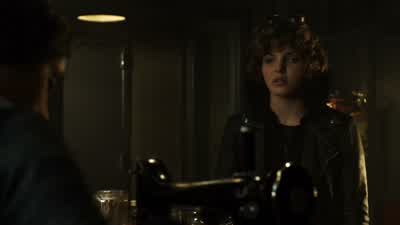 So they're making you start the fires? - Gotham