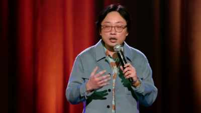 So they're warming up
to warm up for nothing. - Jimmy O. Yang: Guess How Much?